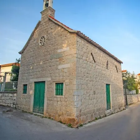 Monika - Free Parking * Kastela